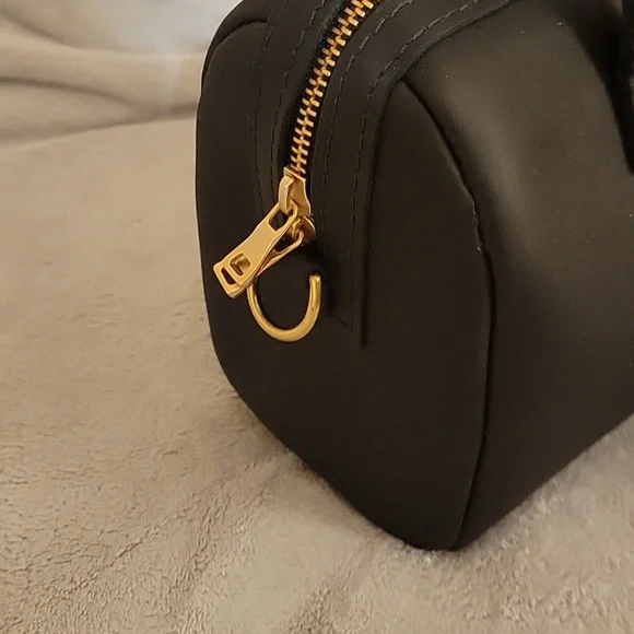 Portland Leather 'Sloan' Doctor Bag - Picture 2 of 7